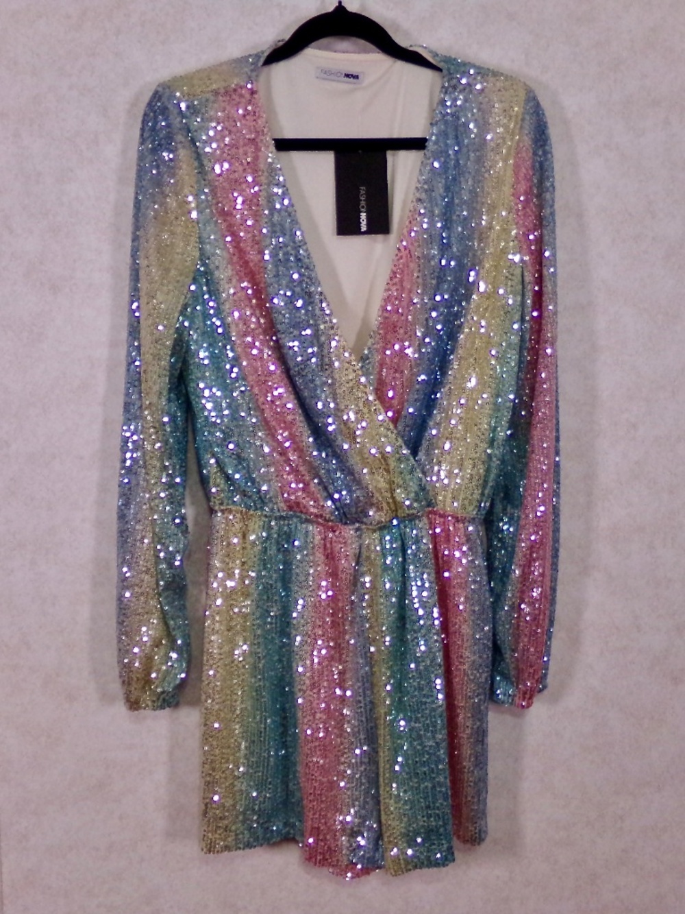 NWT Fashion Nova Big Entrance Extream Low V-Neck, Taffy Multi Romper Size Large